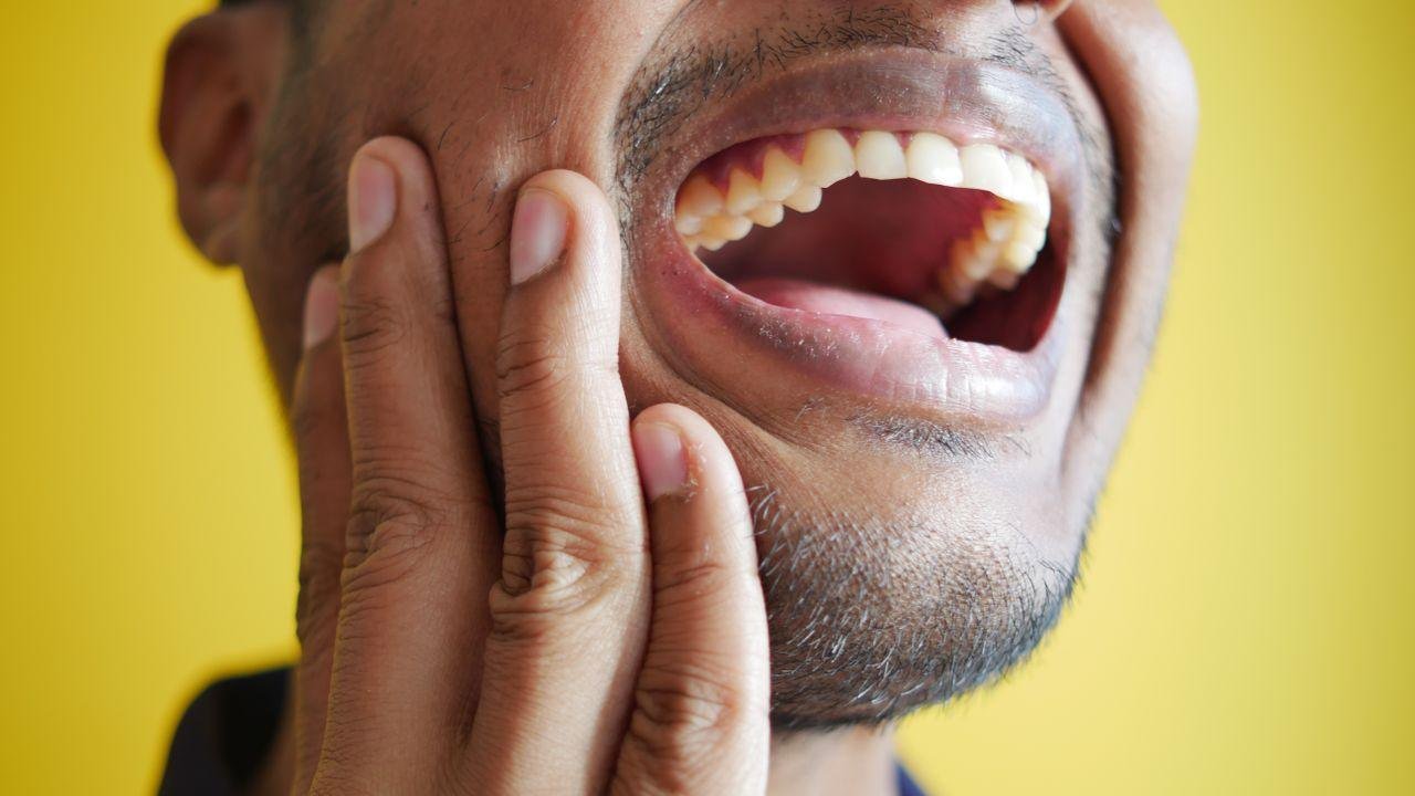 Correct mouthwash technique explained by a dental clinic in Woodbridge